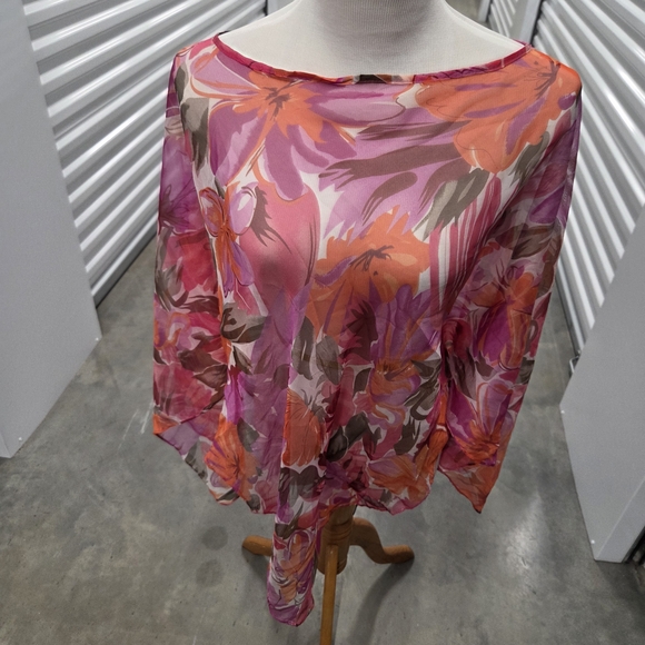 dressbarn Tops - Floral Sheer Boatneck Poncho Top in Pink and Orange